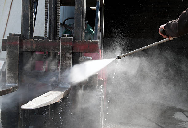Best Roof Power Washing Services  in Milford, PA